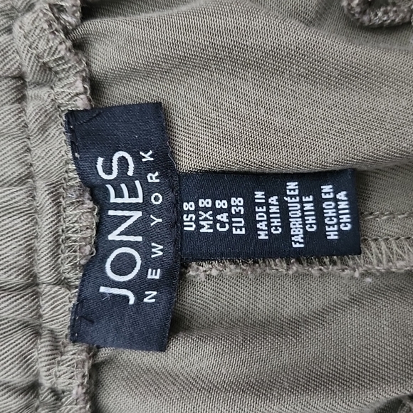 ⭐️3/ $30⭐️ Jones New York Army Green Soft Cotton Lightweight Cargo Pants Sz 8 - Picture 11 of 15